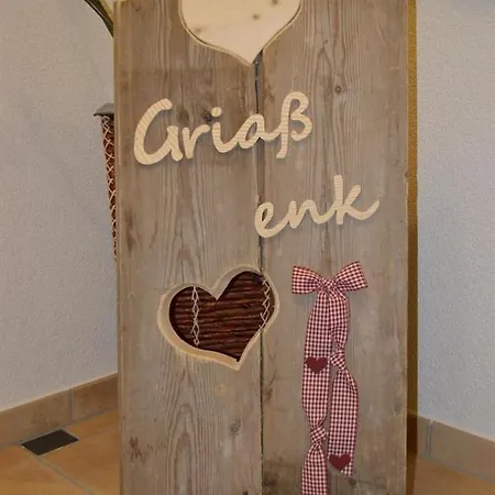 Anja *